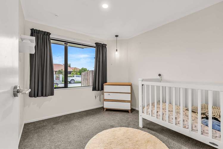 15 Otia Drive Richmond_13