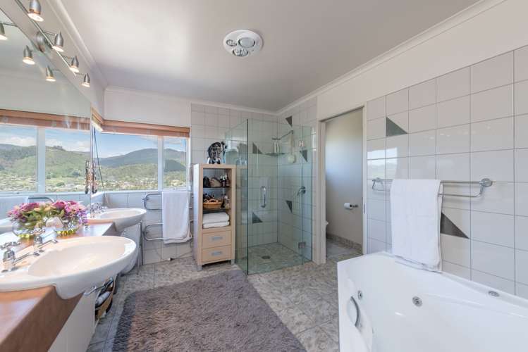 141 Princes Drive Britannia Heights_24