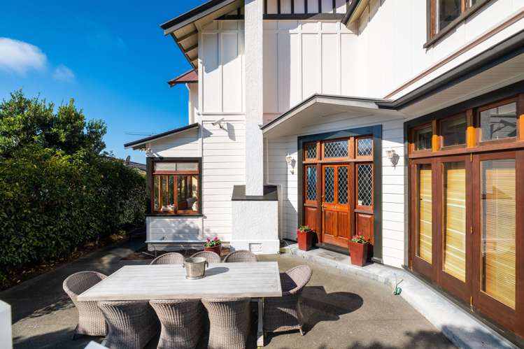 16 Hukarere Road Bluff Hill_11