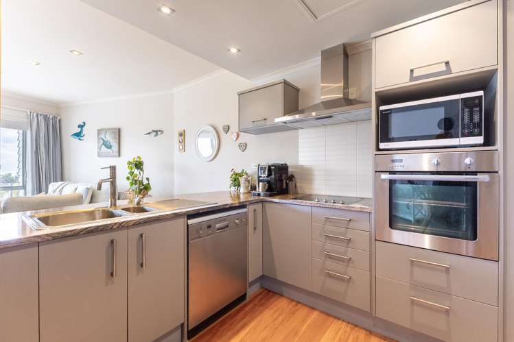 16/4 Seaview Road Paraparaumu Beach_12