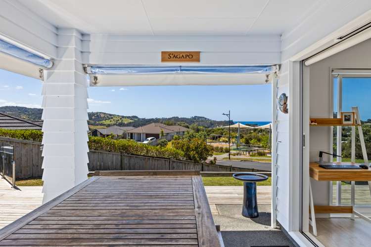 52 Beachwood Drive Hatfields Beach_6