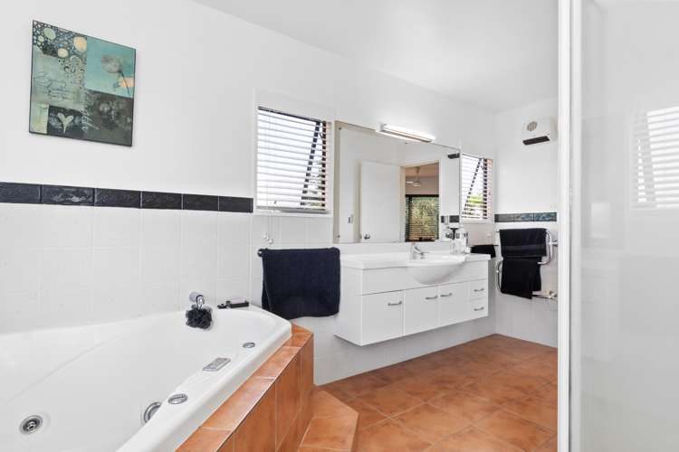 1185 Papamoa Beach Road Papamoa_13