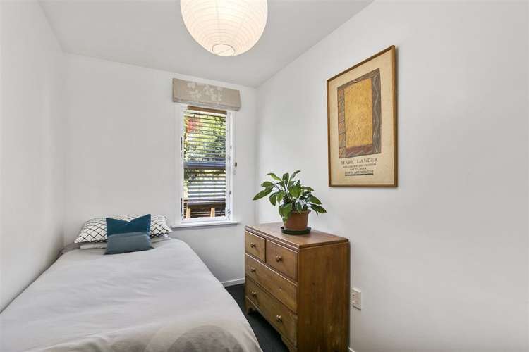 320 Ohiro Road Brooklyn_11