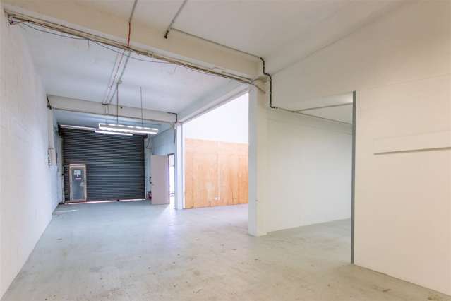 C/32 Barrys Point Road Takapuna_4