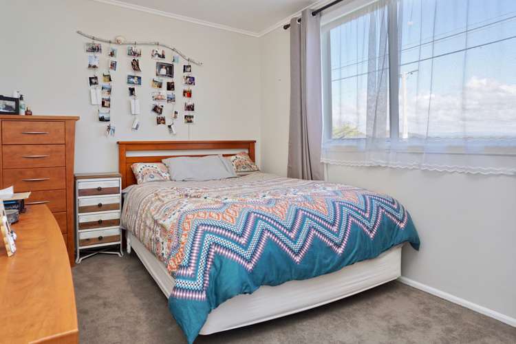 7 Costello Crescent Pukehina_10