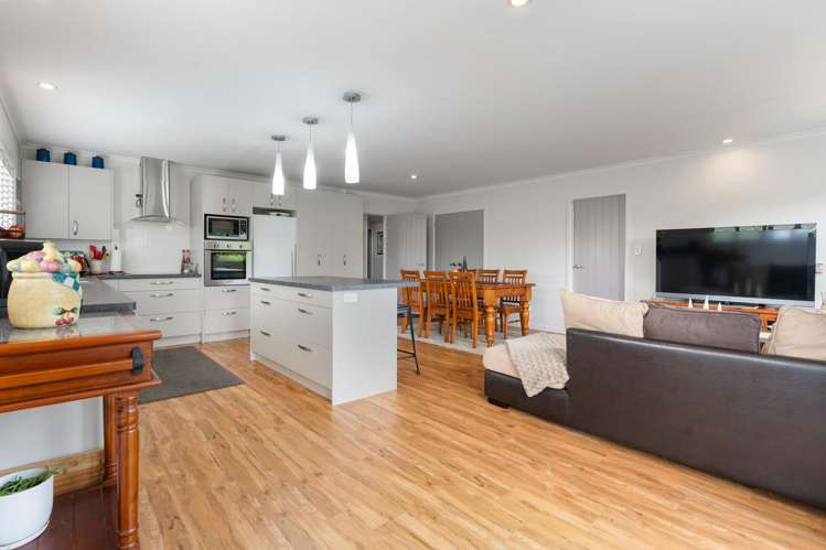 5 Camellia Lane Carterton_4