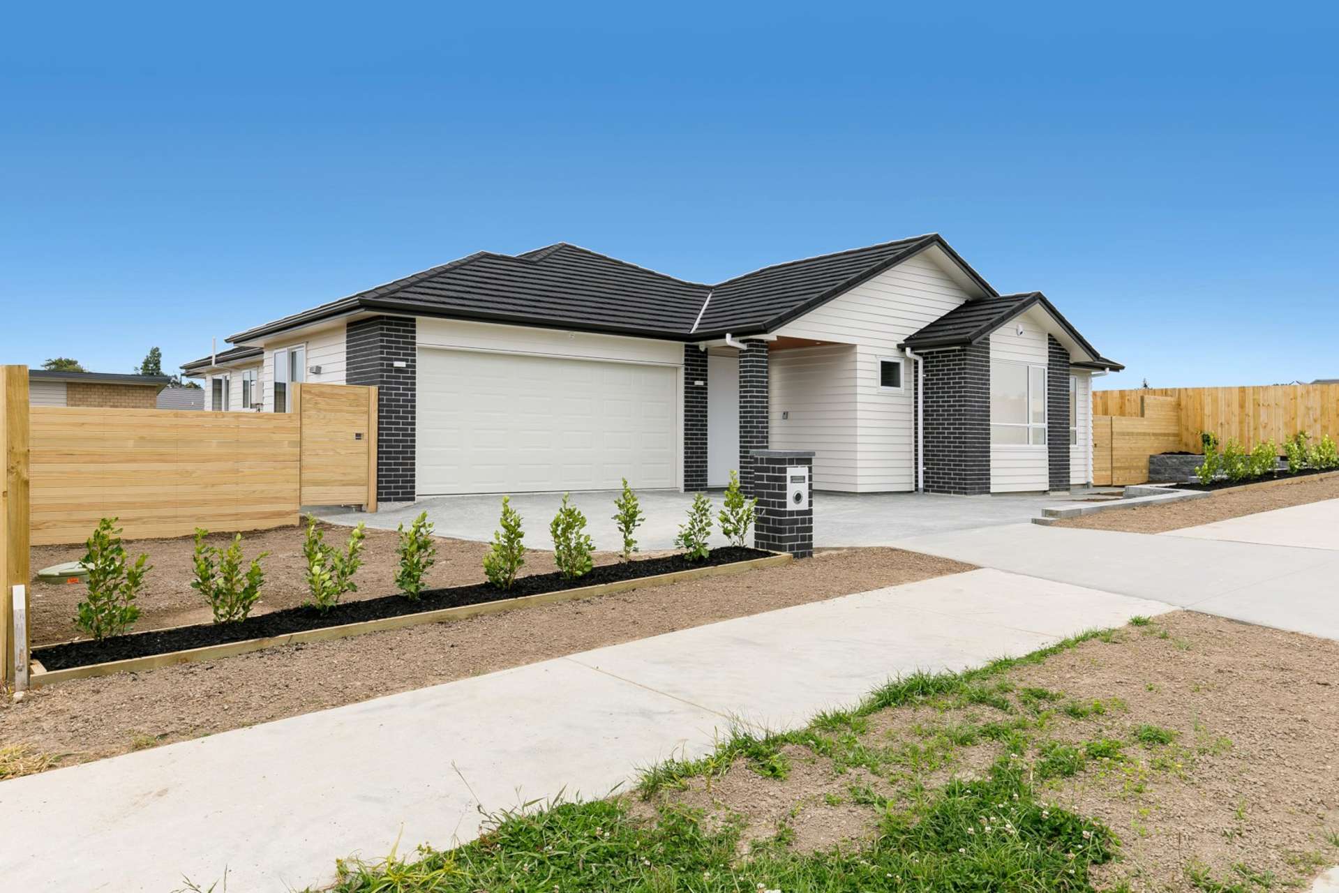 4 Byron Drury Way Riverhead_0