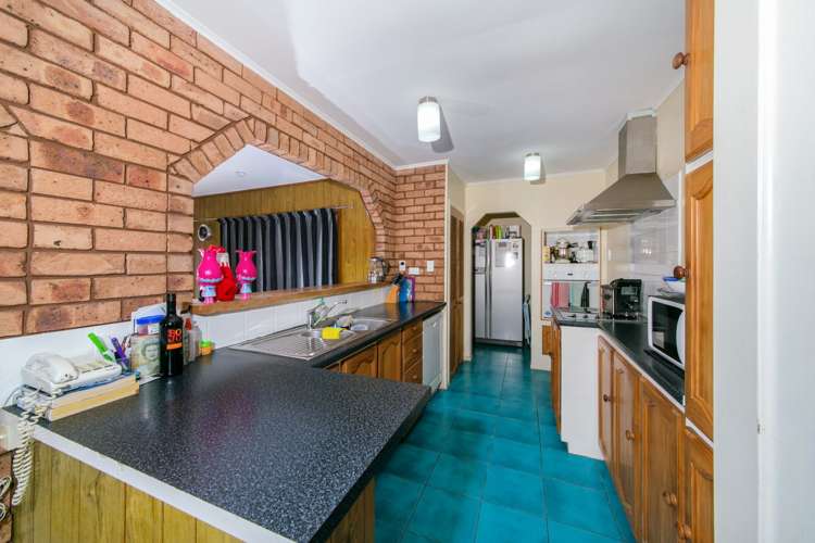 149 Edmonton Road Te Atatu South_4