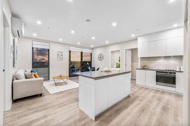 3 Bed, Ensuite, 2 Car. Lock and Leave Ready