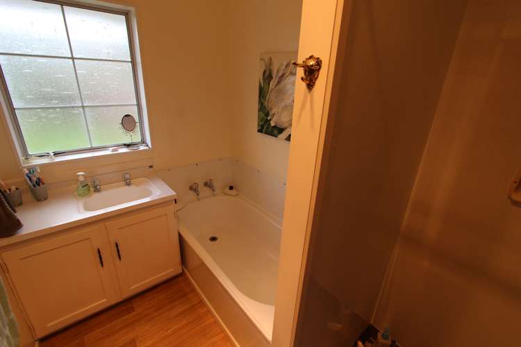 27 George Street Pahiatua_3