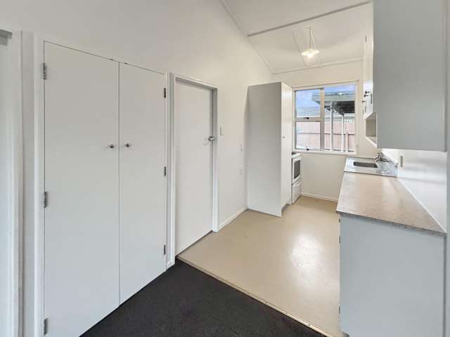 2/80 Russell Street 10930_4