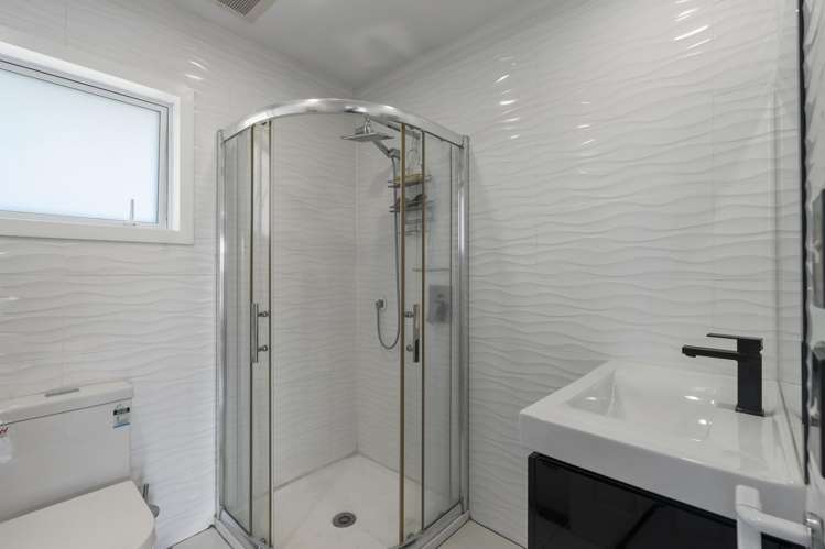 3 Bothwell Place Pahurehure_11