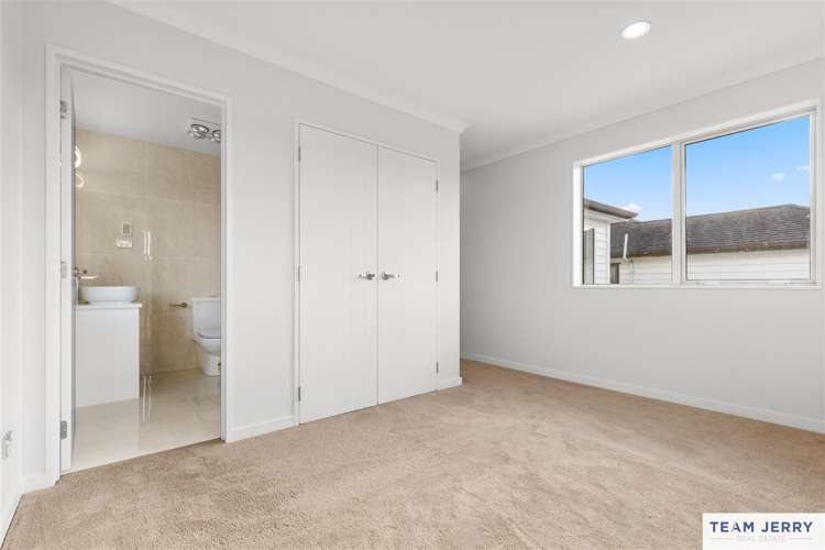 233 Murphys Road Flat Bush_12