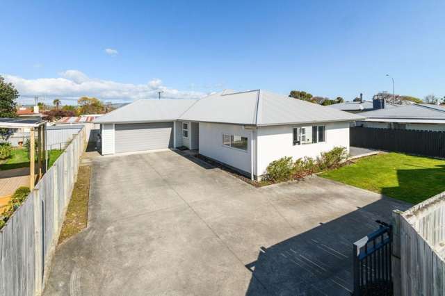 WEST END - THREE BEDROOMS