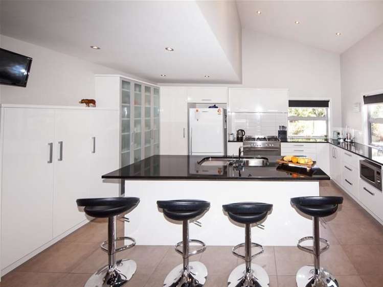 12 Edington Grove Churton Park_2