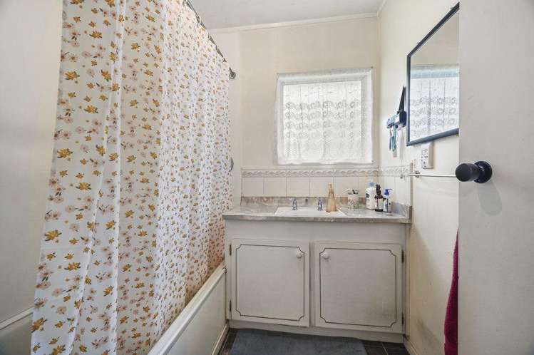 42B Elizabeth Street Victoria_12