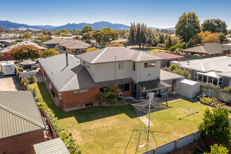 6 Robalan Place Redwoodtown_35