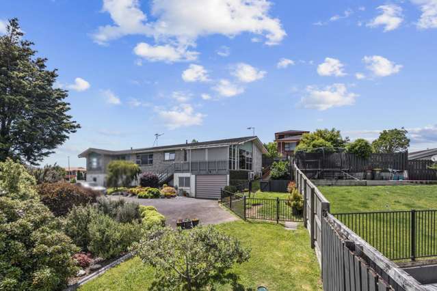 "Generous Living and Elevated views"