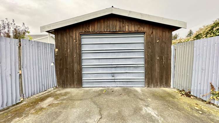 14 King Street Netherby_19