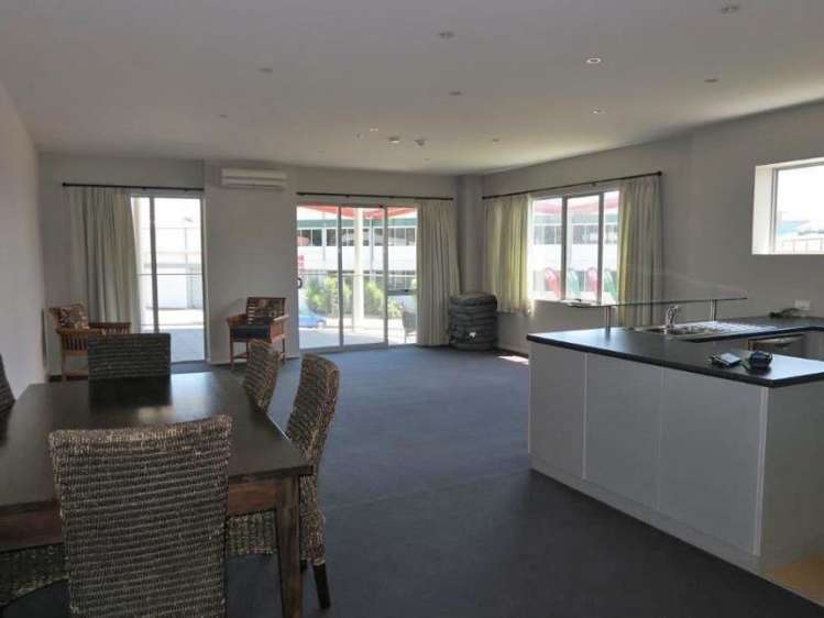 6/90 Dp Customhouse Street Gisborne_1