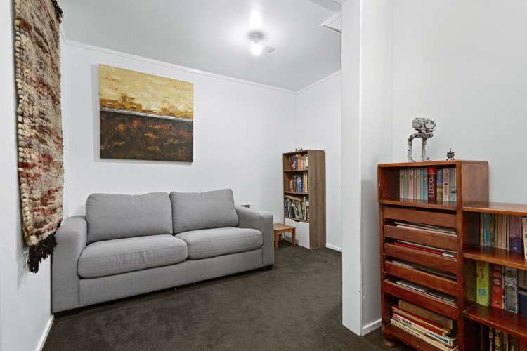 26 Fyvie Avenue Tawa_17