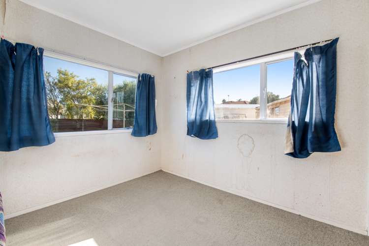 28 Doment Crescent Orewa_6