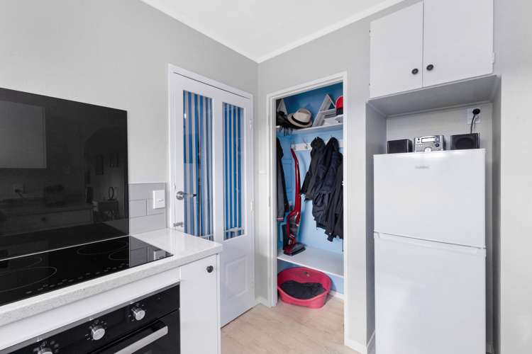 2/14 Burns Street Westown_20