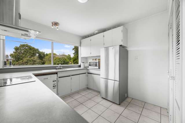 17 Davita Place Farm Cove_2