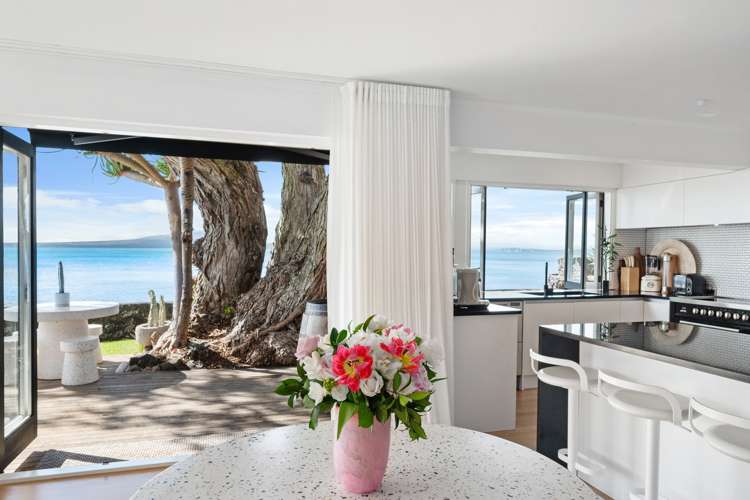 2/259 Hurstmere Road Takapuna_12