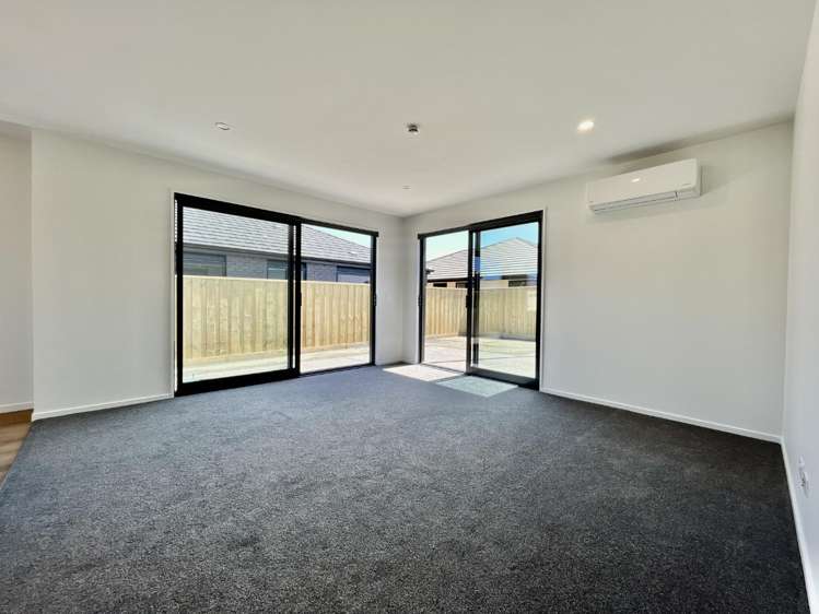 6 Isaacs Lane 11103_6