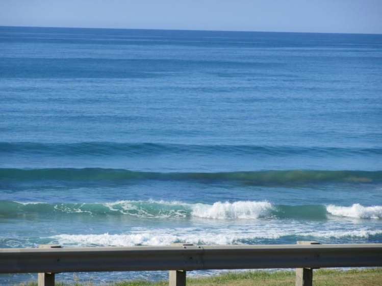 17 Sirrah Street Okitu_19