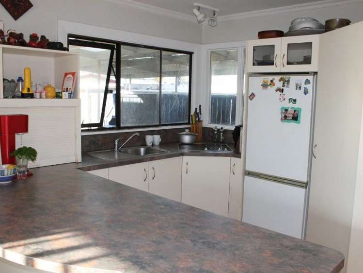 10 Costley Street Carterton_5