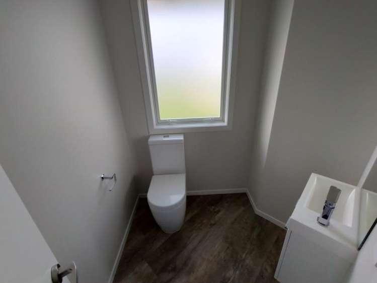  115 Clevely Line Bunnythorpe_13