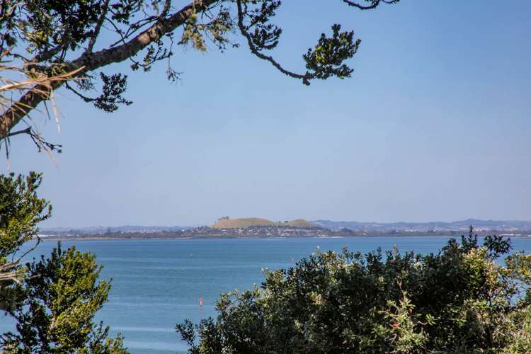 18 Okewa Road Titirangi_6