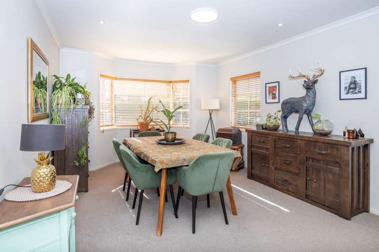 60 Cowley Drive Leamington_20