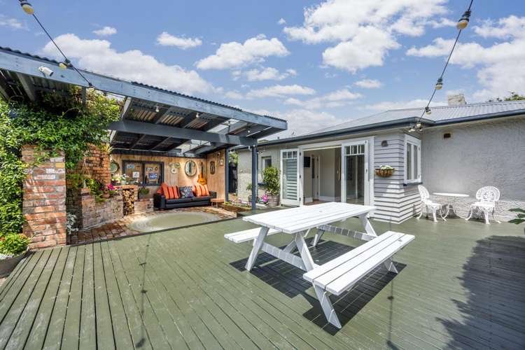 8 Craigbank Avenue New Lynn_27