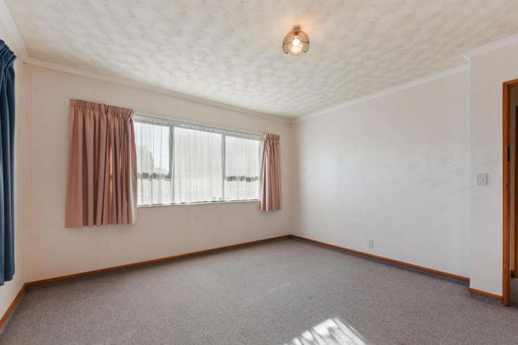 48 Farnham Drive Richmond_13