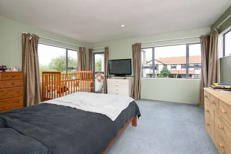 24 Joseph Banks Drive Whitby_14