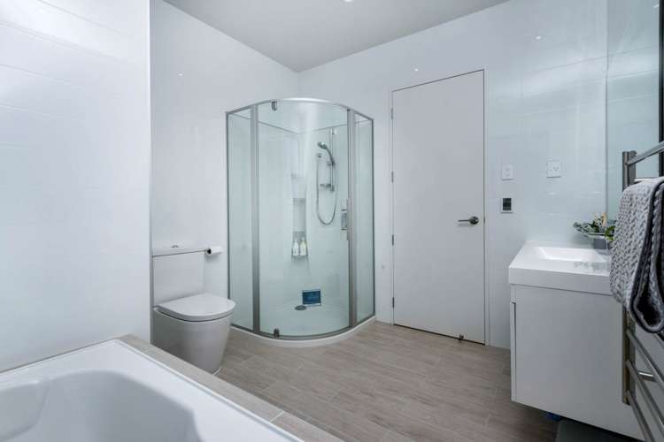 3 Percival Lane Silverdale_16