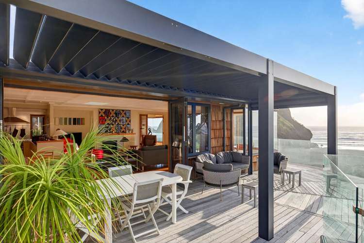 24 Garden Road Piha_23