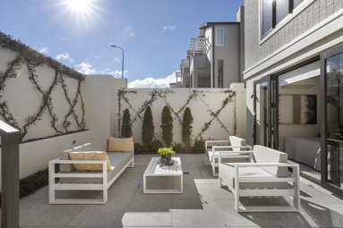 39D St Stephens Avenue_2
