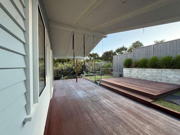 1 Hoskins Avenue Hillsborough_13
