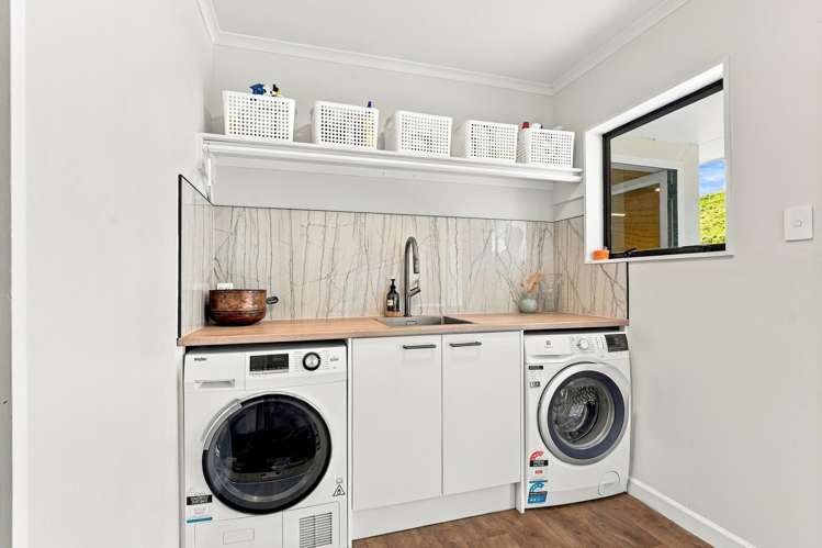 2/15A Caversham Road Westmere_17