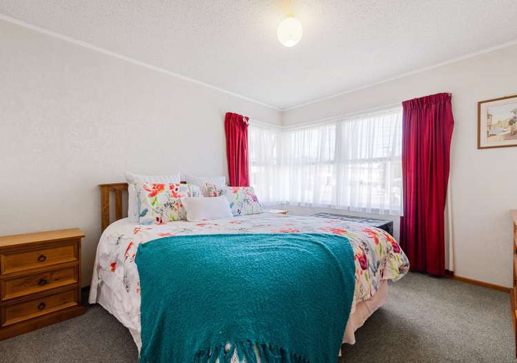 30 Garden Heights Avenue Glenview_10