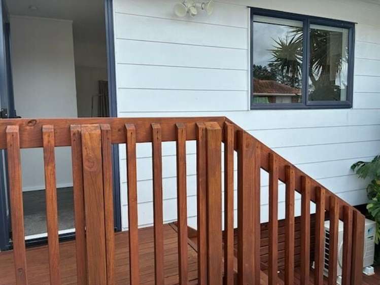 14 Dolbear Street Titirangi_5