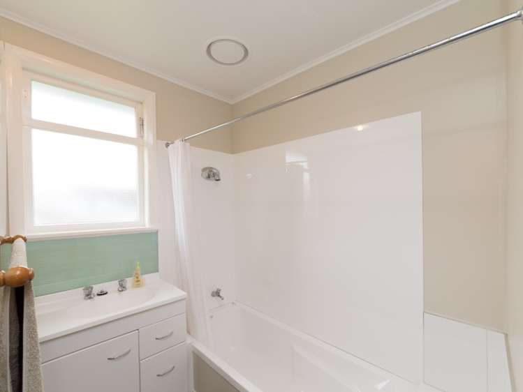 108 Rugby Street Awapuni_15