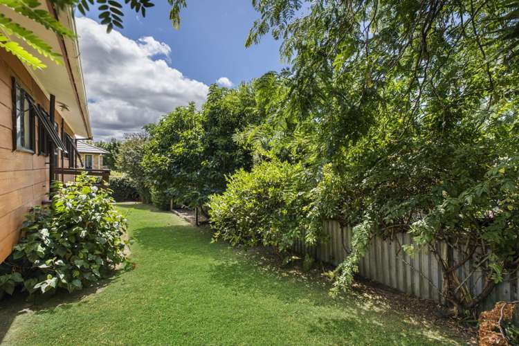 1/18 Neil Avenue Te Atatu Peninsula_1