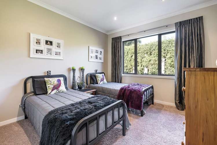 7b Royal Heights Glen Avon_15