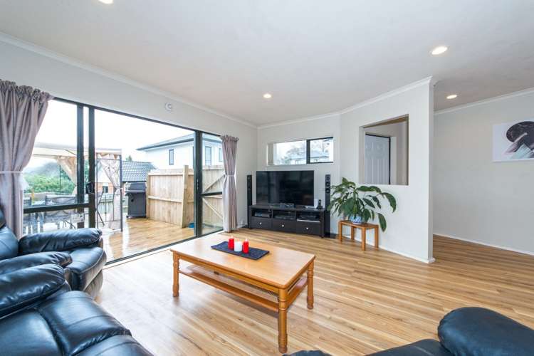 7 Vanhest Way Ranui_7