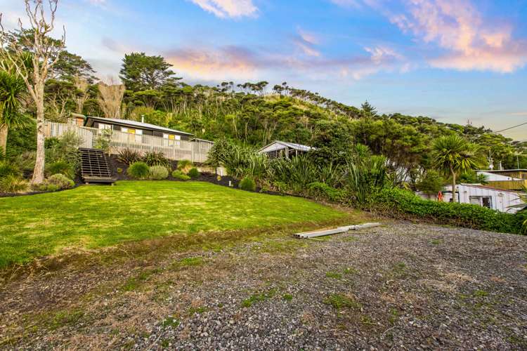 198 Bethells Road Bethells Beach_16